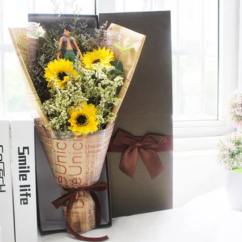 

PVC Action Figure Collection Model Toy Graduation bouquets of dolls graduation gift