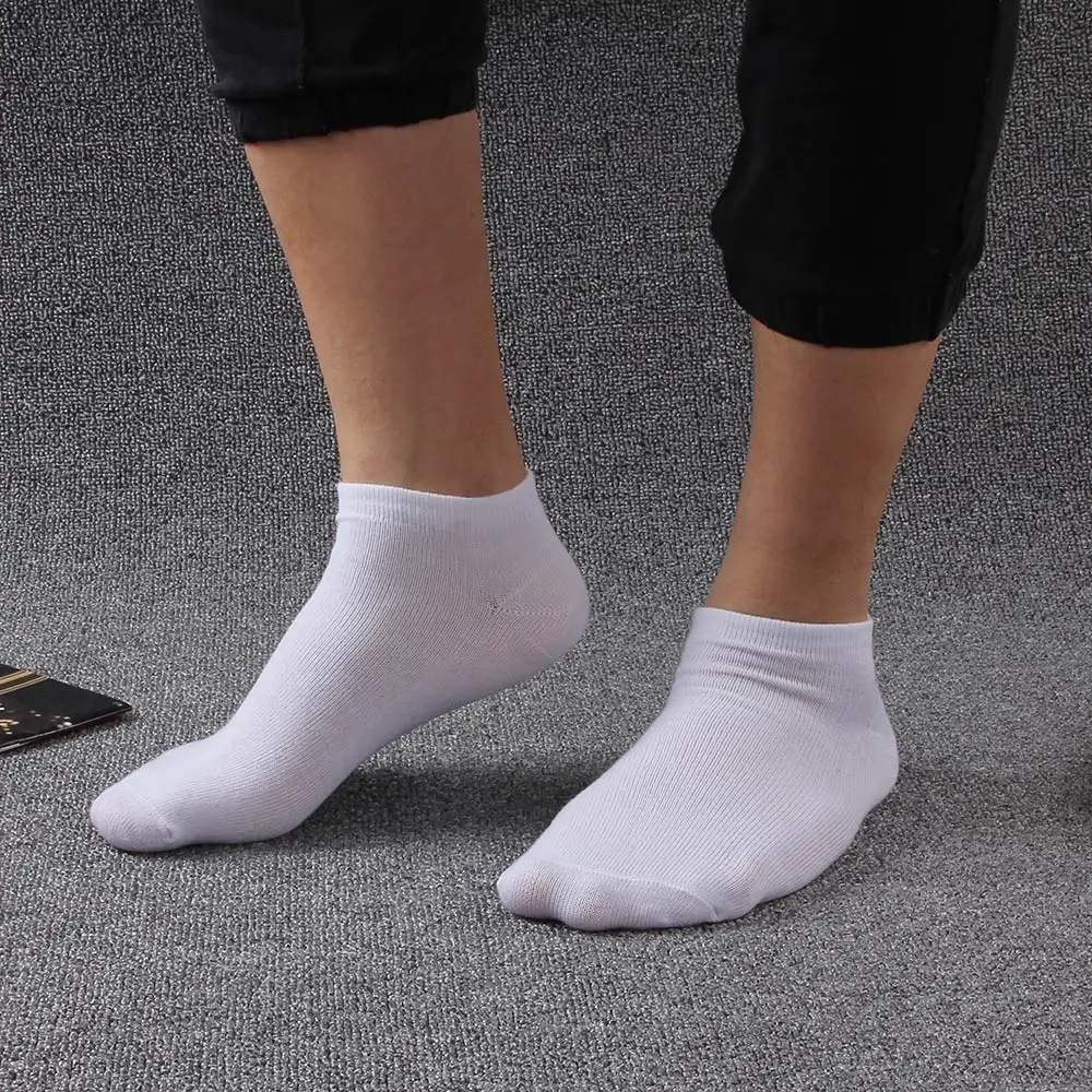 10 pair = 20 قطعة/الوحدة الرجال جورب الجوارب رقيقة قصيرة يزيل الروائح الجوارب القطنية الرجال عارضة ارتداء الزوجين أسود رمادي أبيض قصيرة جورب