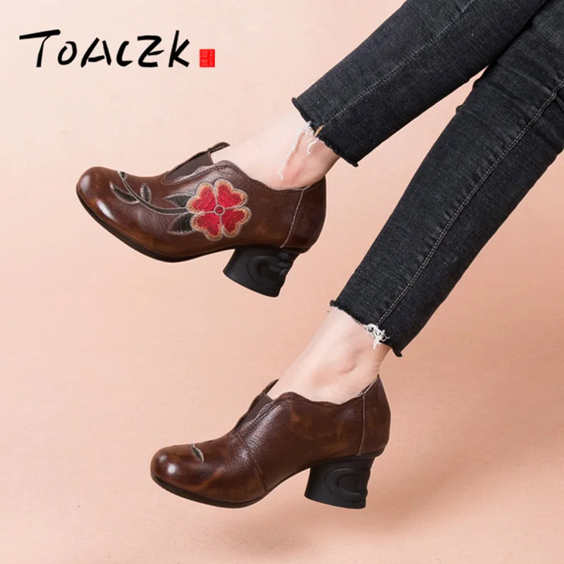 

National style retro embroidery polished boots, mid-heeled deep-mouthed women's shoes, leather comfortable small leather shoes