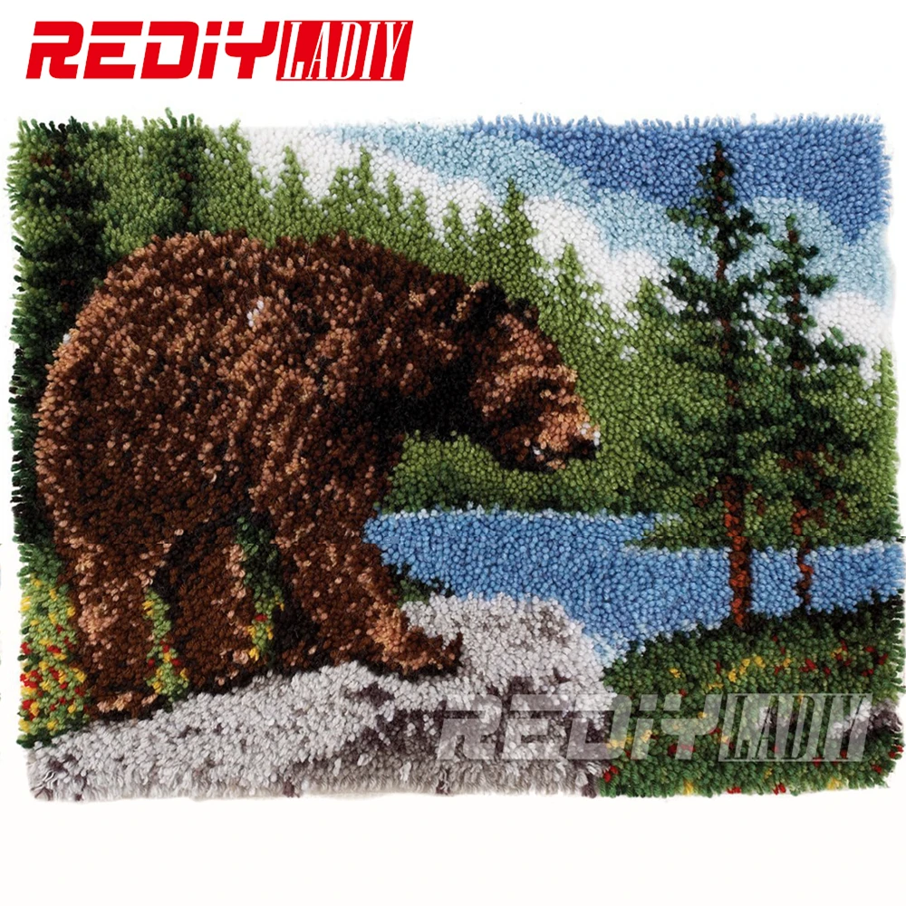 REDIY LADIY Latch Hook Rug Unfinished Yarn Embroidery Crocheting Cushion Wall Tapestry Floor Mat Bear on Rocks Carpet - Цена: 5 750,76 руб.