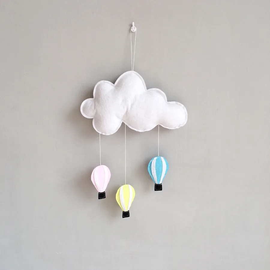 

1.5M Length Ins Nodic Hot Air Balloon Cloud Newborn Baby In The Crib Infant Room Decor Photography Props Baby Bedroom Decoration