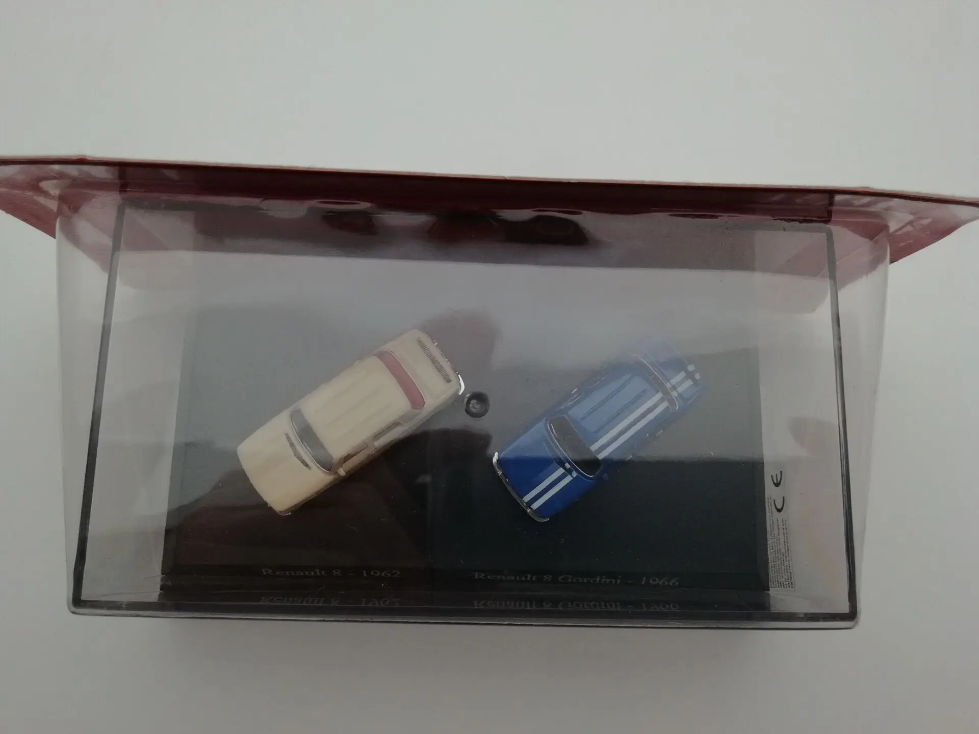 Игрушечный автомобиль UH 1:87 Renault 8 1962 gordi 1966 игрушечный из сплава игрушки для детей