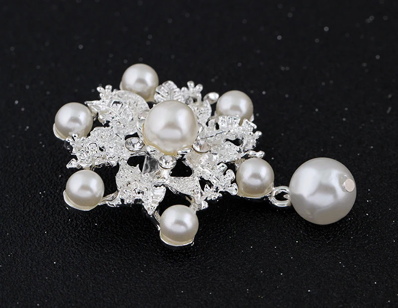 NIUYITID Korean Fashion Imitation Pearl Flower Brooch Gold Color Bridesmaid Dress Pins Women Broches 5 Colors  (1)