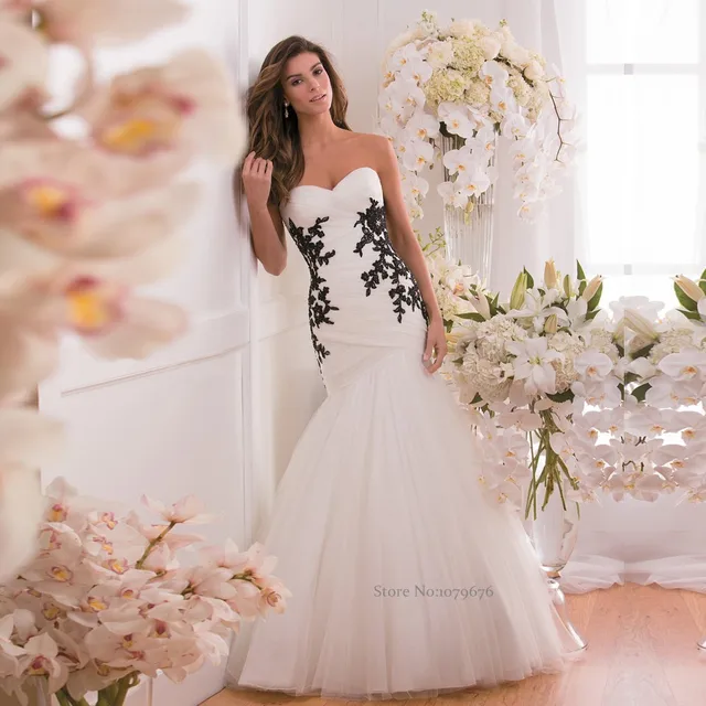 Exquisite Long Strapless Tulle Bridal Wedding Gowns 2017 Pleated Exquisite Long Strapless Tulle Bridal Wedding Gowns 2017 Pleated Pliques Beads White And Black Mermaid