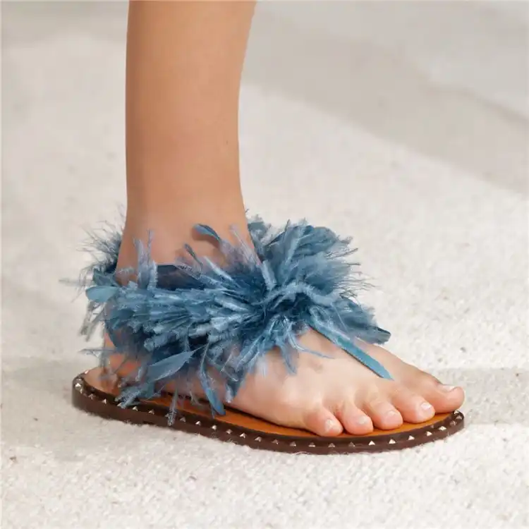 flip flops trendy