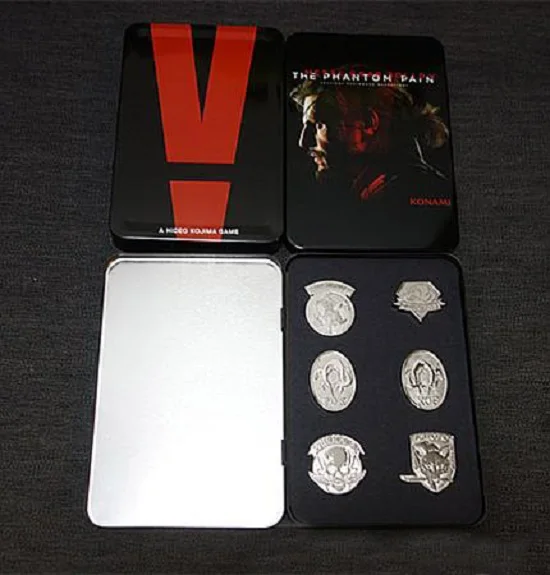

Game MGS 5 Metal Gear Solid V The Phantom Pain Metal Badges Brooches Pins Set with Iron Box Collectibles Accessories