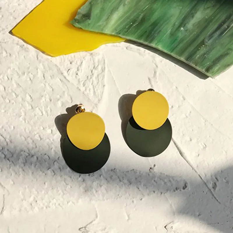 

High Quality 2018 Trendy Simple Vintage Unique Geometric Matte Metal Round Stud Earrings for Women Party Statement Charm Jewelry