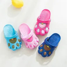 Летние для маленьких девочек повседневное сандалии с героями мультфильмов летние детские милые садовые туфли мультфильм закрытый носок сандалии детские пляжные тапки