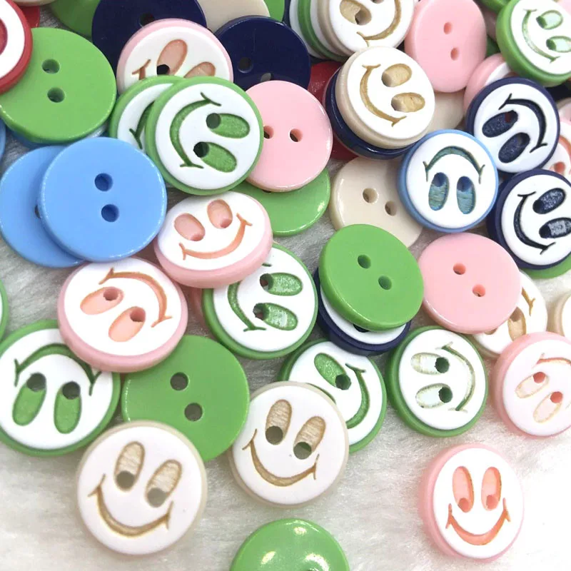 

10/50/100pcs Mix Smile 12mm 2holes Plastic Button/Sewing lots PT129