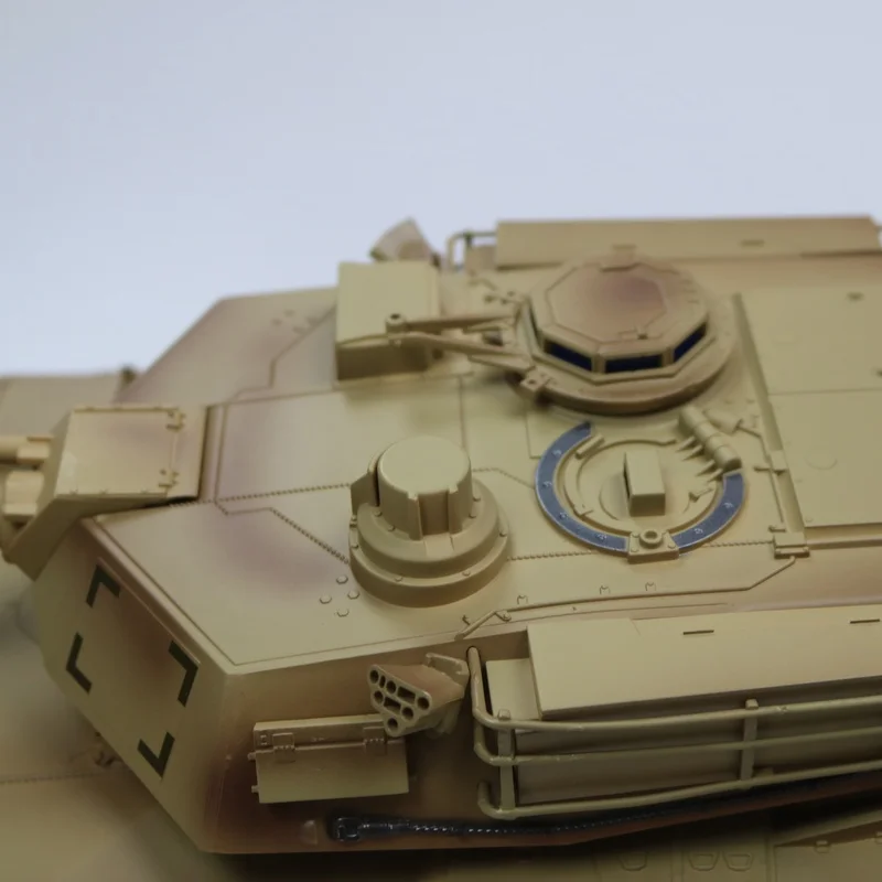 Радиоуправляемый танк M1A2 41 см игрушечный с электрическим приводом игрушки