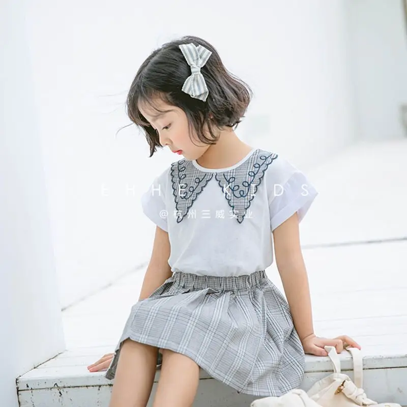 

Girls Short Skirt Set 2019 Summer New Sweet Child Embroidered Pointed T-Shirt Pleated Skirt Set