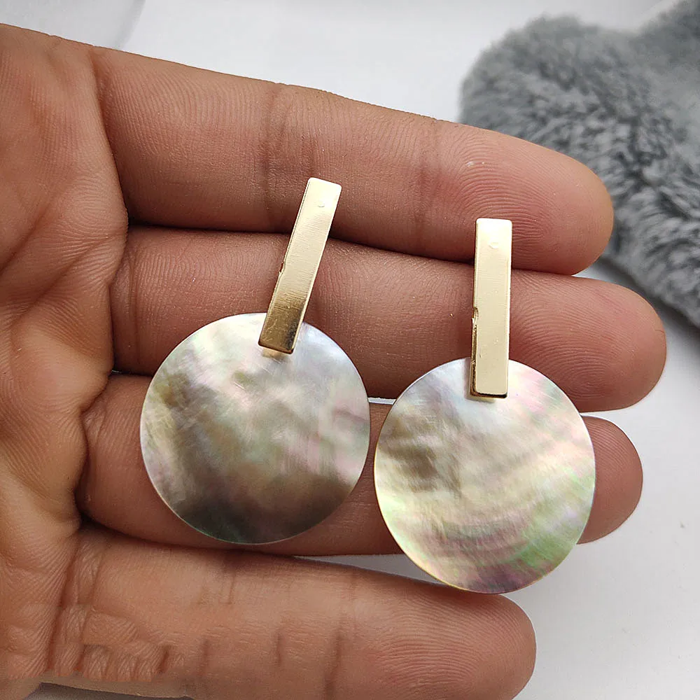 

Minimalist Natural Abalone Shell Earrings Round Pendant Large Earrings Silver Gold Shell Earrings for Women Jewelry P651-P654