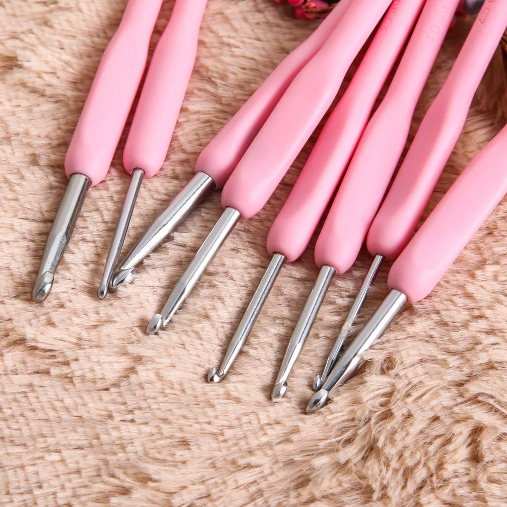 8 размеров Алюминиевые крючки для вязания крючком с мягкой пластиковой ручкой для домашнего вязания, наборы игл для вышивания, рукоделия, рукоделия, швейный инструмент 2,5-6 мм