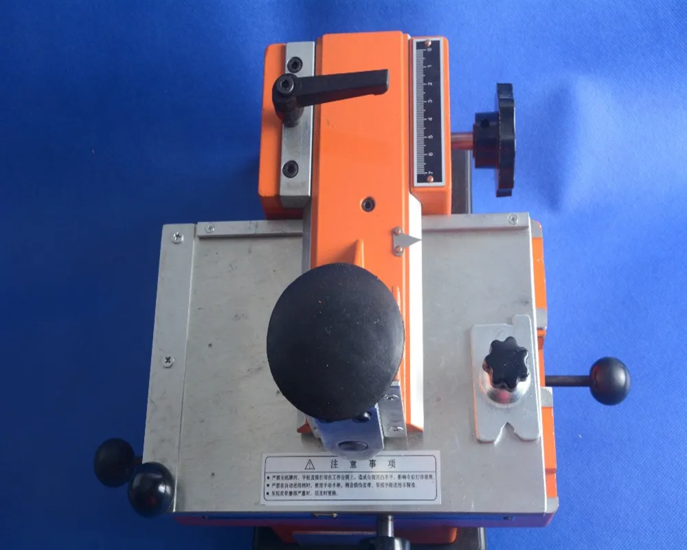 

Metal sheet embosser, manual steel embossing machine, aluminum alloy name plate stamping machine, label engrave tool