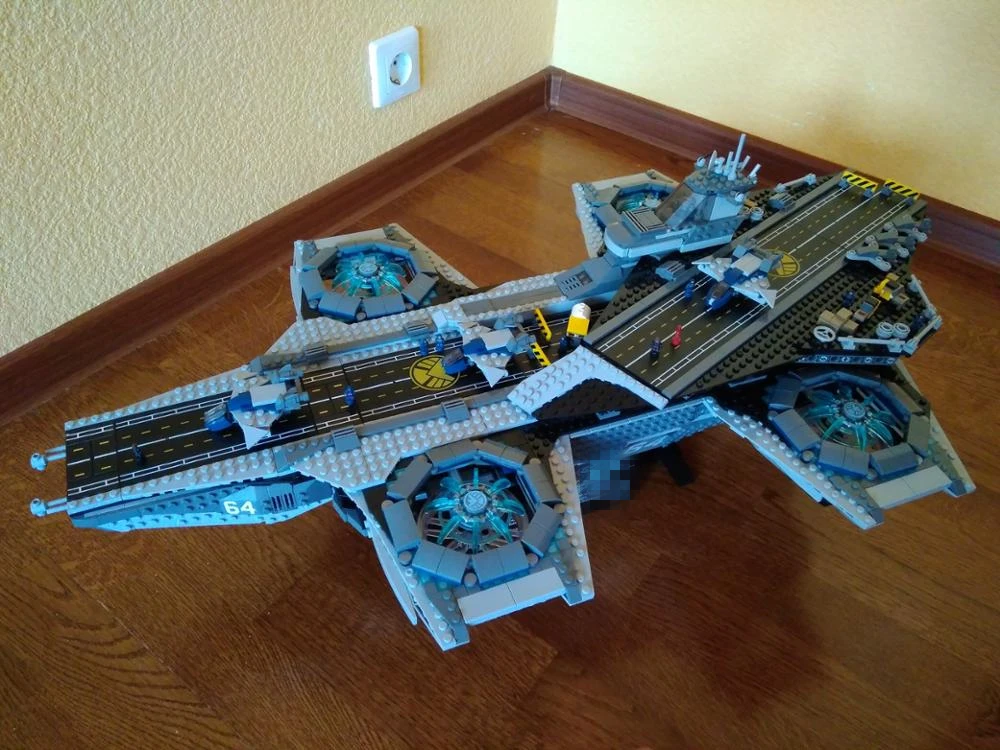 

NEW The SHIELD Helicarrier Super Heroes fit legoings avengers figures ironman Building Blocks Bricks marvel 76042 gift kid Toy