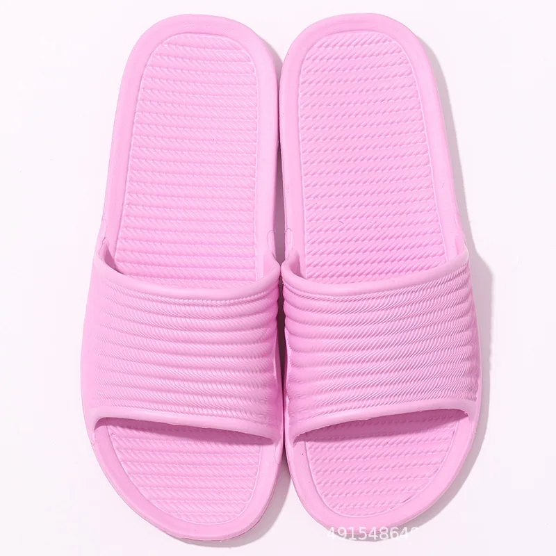 Домашние тапочки; сезон лето; нескользящие домашние тапочки; домашние тапочки в полоску на плоской подошве для ванной; женские сандалии - Цвет: Pink