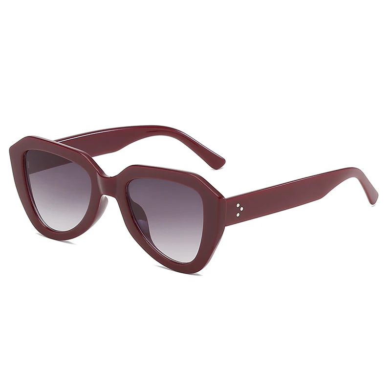 Owl City Vintage Women Sunglasses Triangle Black Ladies Sunglass Retro Men Eyewear Gradient Lens Cat Eye Sun Glasses UV400 - Цвет линз: Dark Red Frame Gray