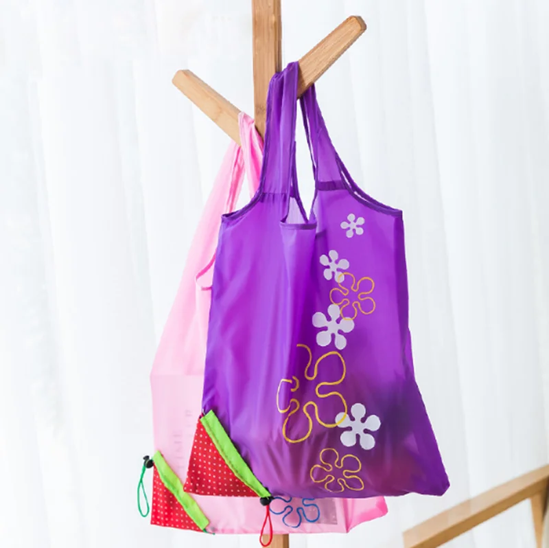 Hot Creative environmental storage bag Handbag Strawberry Foldable Shopping Bags Reusable Folding Grocery Nylon eco tote Bag Hot Creative environmental storage bag Handbag Strawberry Foldable Shopping Bags Reusable Folding Grocery Nylon eco tote Bag