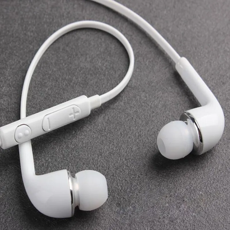 

Sport headphones 3.5MM In-ear Earphone Noise Cancelling Headset with Microphone for Xiaomi iPhone Samsung Huawei PC
