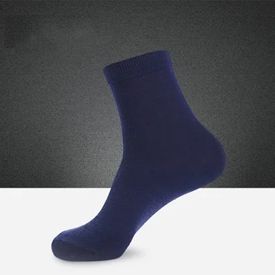 Новинка года; 5 пар Хлопковых Носков Nano серебристого цвета; Модные Повседневные носки; антибактериальные дезодорирующие мужские носки; сезон осень-зима - Цвет: Navy Blue
