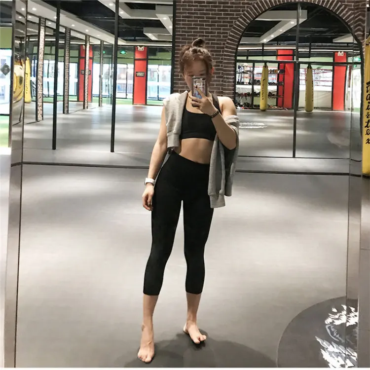 Y267YJK_08
