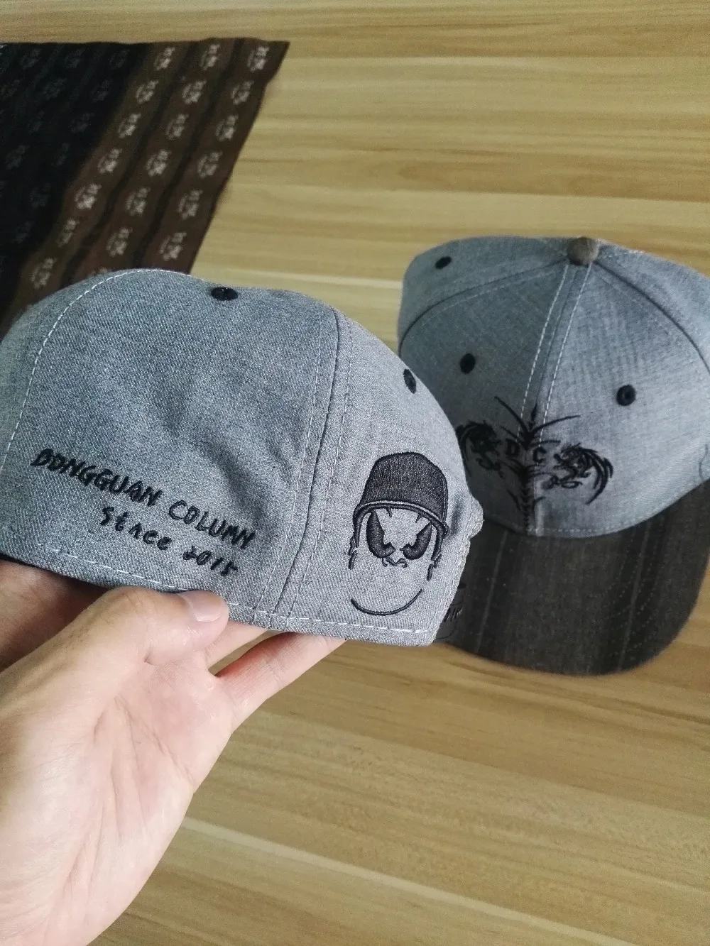 Оптом и в розницу шесть панелей бейсболки snapback, шляпы, 2d Вышивка,, moq 7 шт, хлопок, высокое качество, черный