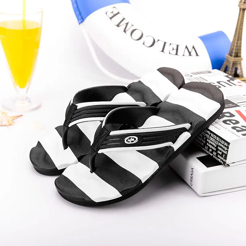 

2018 Hot Sale Summer Men Flip Flops Male Mixed Color Slippers Men Casual PVC Shoes Summer Fashion Beach Sandals Big Size 39~48