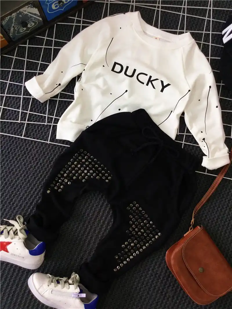 2 ピースボーイズファッション衣料品セット春秋のボーイカジュアル服子供白文字印刷パーカーと黒ジーンズセット赤ちゃん 服セット Aliexpress