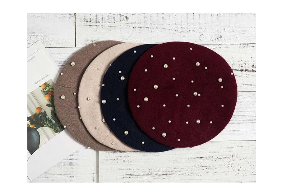 New Beret With Pearls For Woman In Autumn Winter Pure Wool Knitted Bead Pearl Cap Warm Girl Sweet Painter Ladies Hat Wholesale (4)