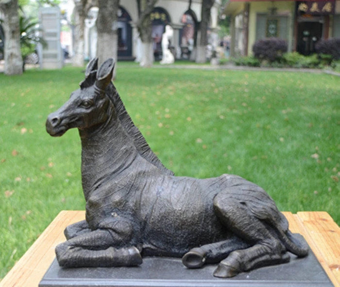 

Art Deco Sculpture Sitting Horse Bronze Statue