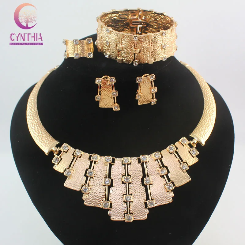 

New Nobler Dubai Design Fashion Costume Crystal Necklace Bangle Find Dubai Gold color Party Jewelry Sets Gorgeous golden