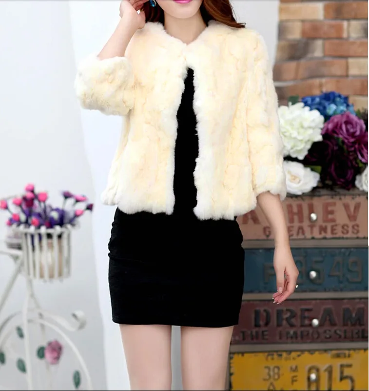 HCYO Autumn Winter Women Short Coat Plus Size Three Quarter Covered Button Slim Fur Coat Casual Jacket Woman Short Coat Warm  (6)