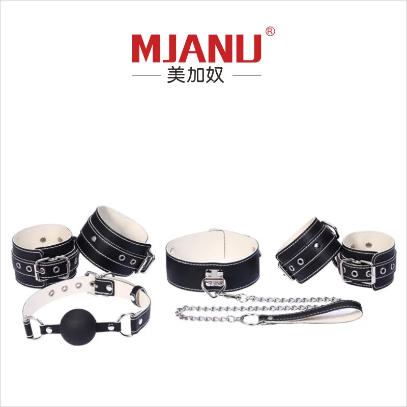 ФОТО 5pcs Leather BDSM Bondage Restraints Kit Hand Ankle Cuffs Ball Gag Whip Collar Fetish Adult Games Sex Toys For Couples Role Play