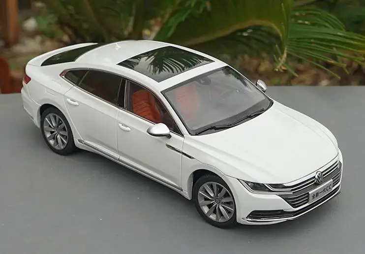 1:18 передовая Игрушечная машина из сплава, Volkswagen New CC, литая металлическая модель игрушечного автомобиля, Коллекционная модель