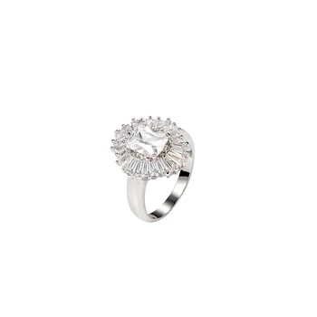 

ChengLong The Geometric Style Irregular AAA CZ Party Ring In Rhodium Cover