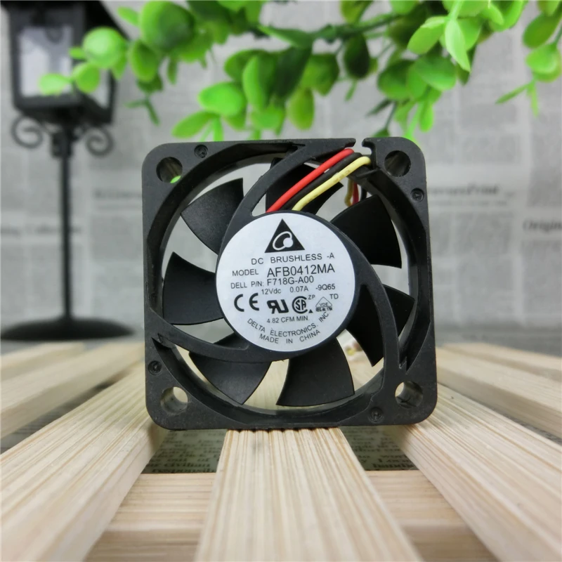 Delta Electronics AFB0412MA P/N:F718G-A00 -9Q65 DC 12V 0.07A 40x40x10 мм 3-Провода Сервер вентилятор охлаждения |