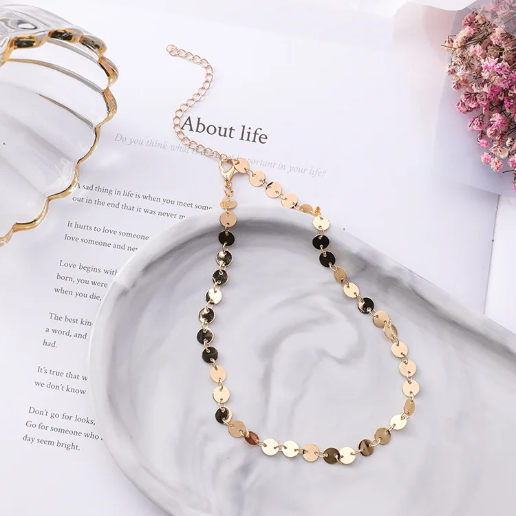 Модный минималистичный ретро темперамент Сверкающие Золотые блестки маленький диск ожерелье цепочка, короткое ожерелье женщина