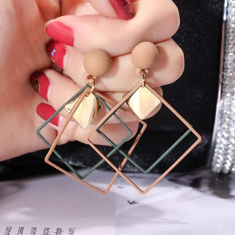 

WNGMNGL 2018 Fashion Female Earrings Korean Simple Design Gold Black Color Geometric Multi-layer Stud Earrings For Women Jewelry