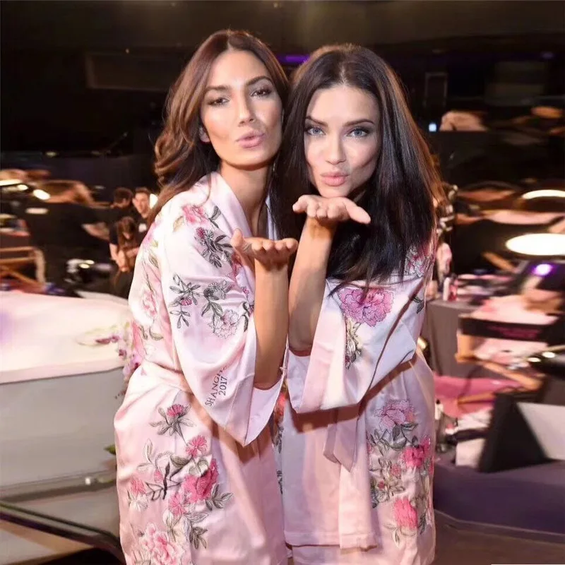 Femmes V Mesh Mode 2019 Fente Party À Corps Robe Rose Spéciale Gros cou Celebrity Profonde Con En Broderie Robes Empire Sexy Offre dadxwqIBv