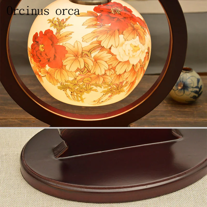 New Chinese antique creative ceramic table lamp bedroom bedside lamp American Pastoral flower painting solid wood desk lamp New Chinese antique creative ceramic table lamp bedroom bedside lamp American Pastoral flower painting solid wood desk lamp