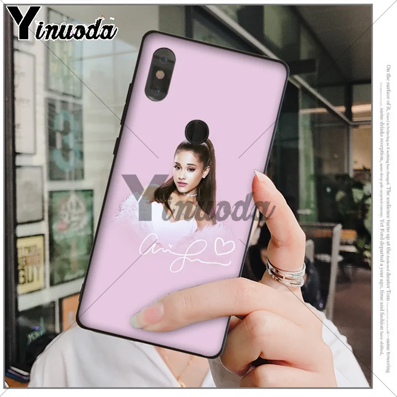 Cat Ar Ariana Grande