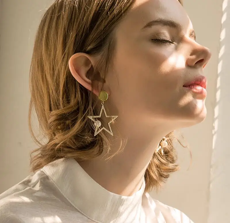 

2019 New Fashion Five-pointed Star Studs Earrings for Women Best Selling Simple Korean version Gold Stars Earrings Jewelry