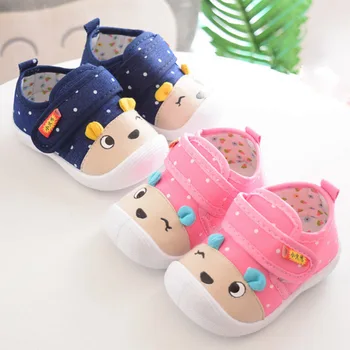 

Newborn Cartoon Baby Shoes Newborn Autumn Polka Dot Cartoon Cute Baby Boy Girl Shoes First Walkers Sounds Princess Shoes