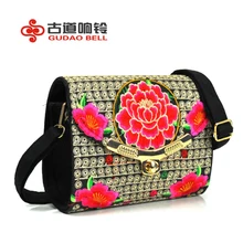 Для женщин Подвески Симпатичные Crossbody сумки цветок Мини Малый Сумка дизайнерская сумка вышивка площадь пакет Мода случайный цвет