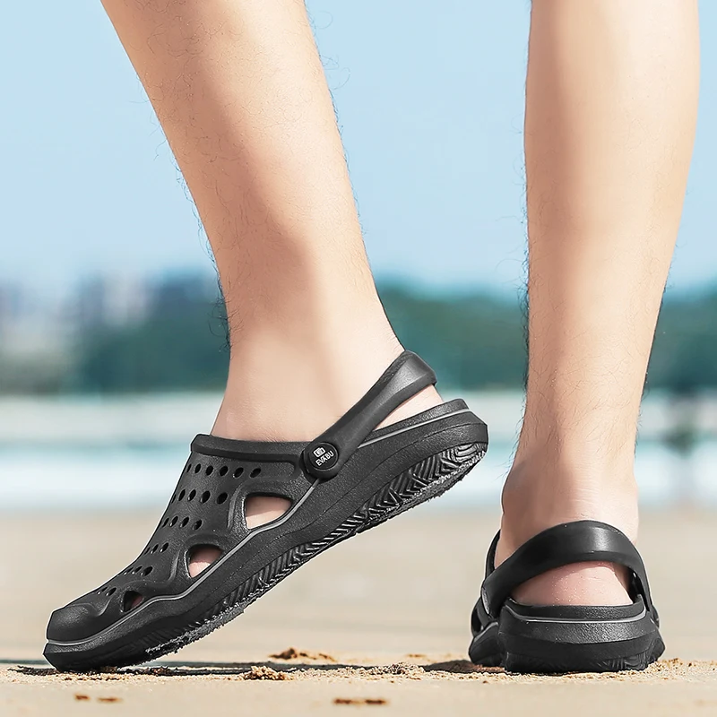 Hole Shoes Men Shoes Male Sandals Crocse Summer Shoes Sandalias Hombre Slippers Sandalet Clogs Sandles New 2019 Croc Mens Shoes
