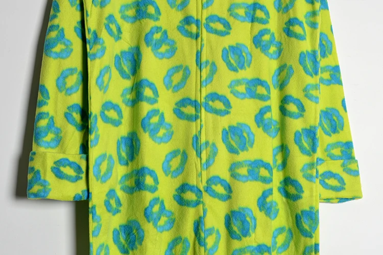 305