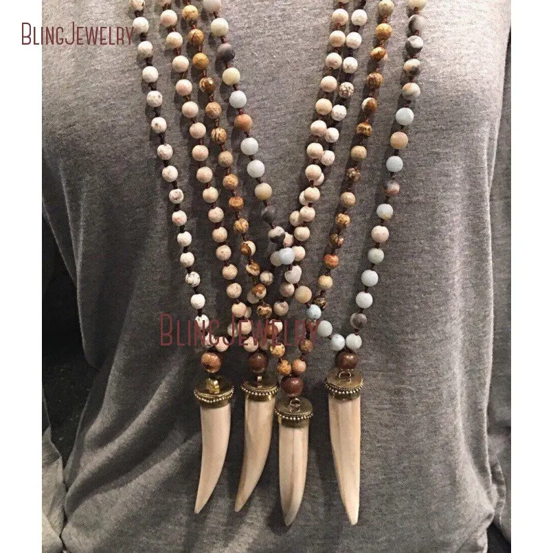 Разноцветное ожерелье из бусин с узелком и подвеской тибетского рога NM23812|necklace