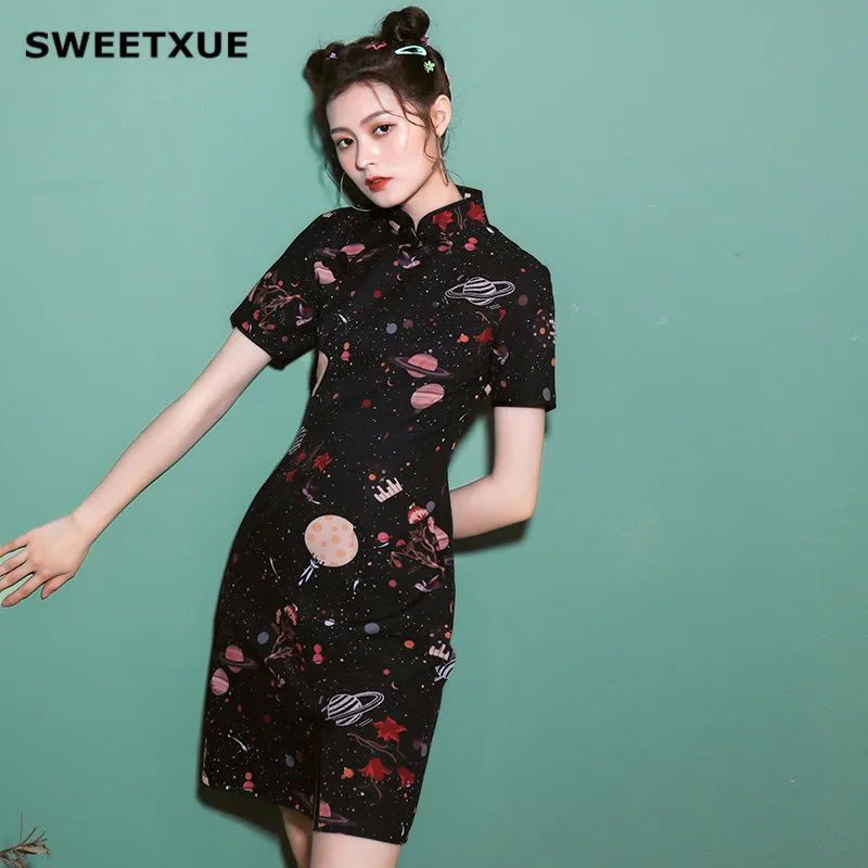 

SWEETXUE Black Starry Sky Cheongsam Dress Vintage Chinese Stand Collar Short Sleeve Split Mini Chic Elegant Dress 2019 Summer