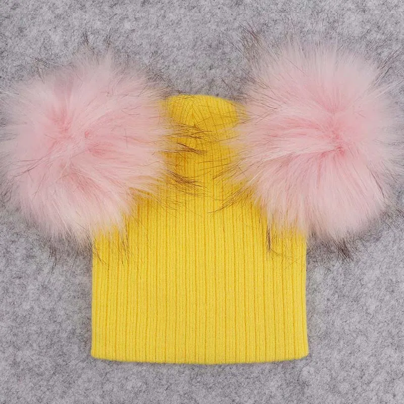 GZHilovingL/модные вязаные шапочки для маленьких мальчиков и девочек с двойным меховым помпоном; зимние мягкие хлопковые Полосатые Шляпы; Кепка Skullies для детей - Цвет: light yellow 2