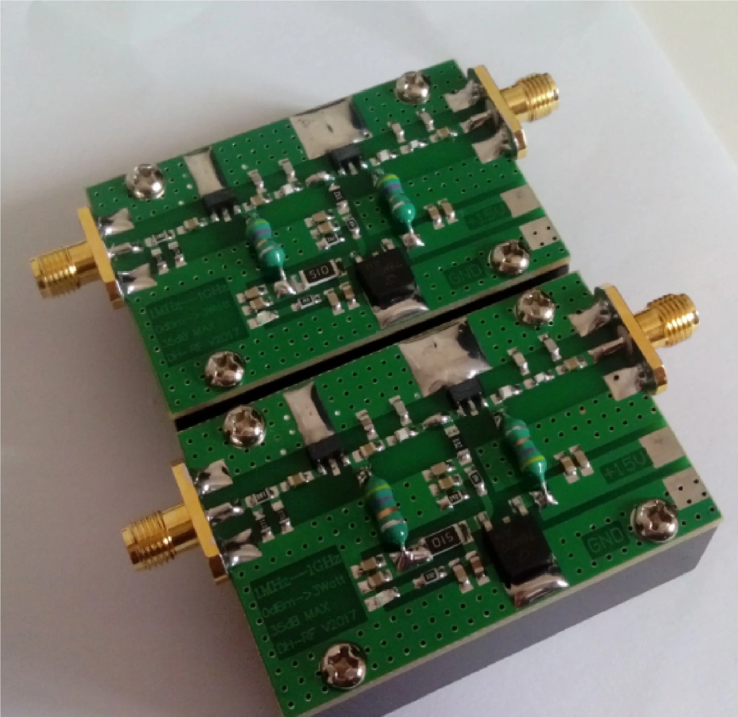 

1MHz-1000MHZ 3W RF amplifier HF, FM, VHF, UHF FM transmitting broadband RF amplifier